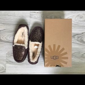 NWB UGG sparkle cheetah slippers